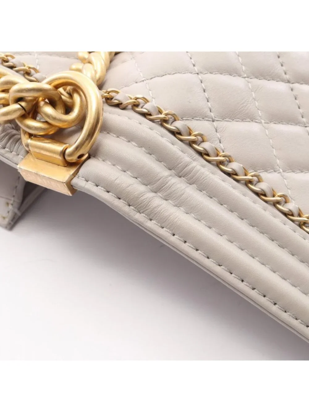 Chanel Shoulder Bag Boy Light Gray Lambskin Boy 19 Chain